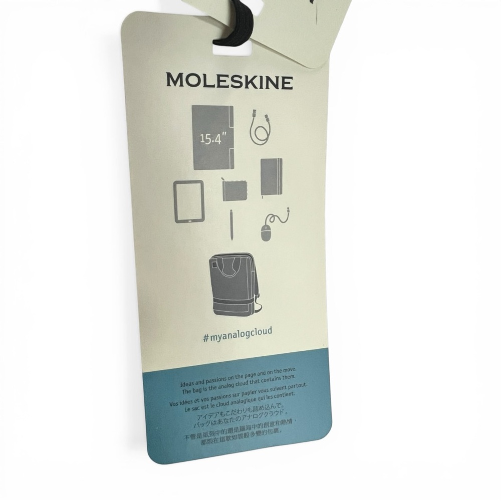 Moleskine ID Vertical 15 Device Bag -Black- Slimline bag fits a 15" laptop NWT - Picture 3 of 12